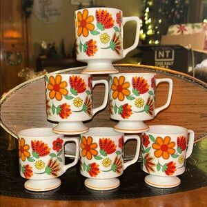 MCM Set of 6 Pedestal BOHO Flower Power/Floral Cups in excellent condition.